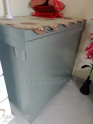 স্টীলের ট্রাংক