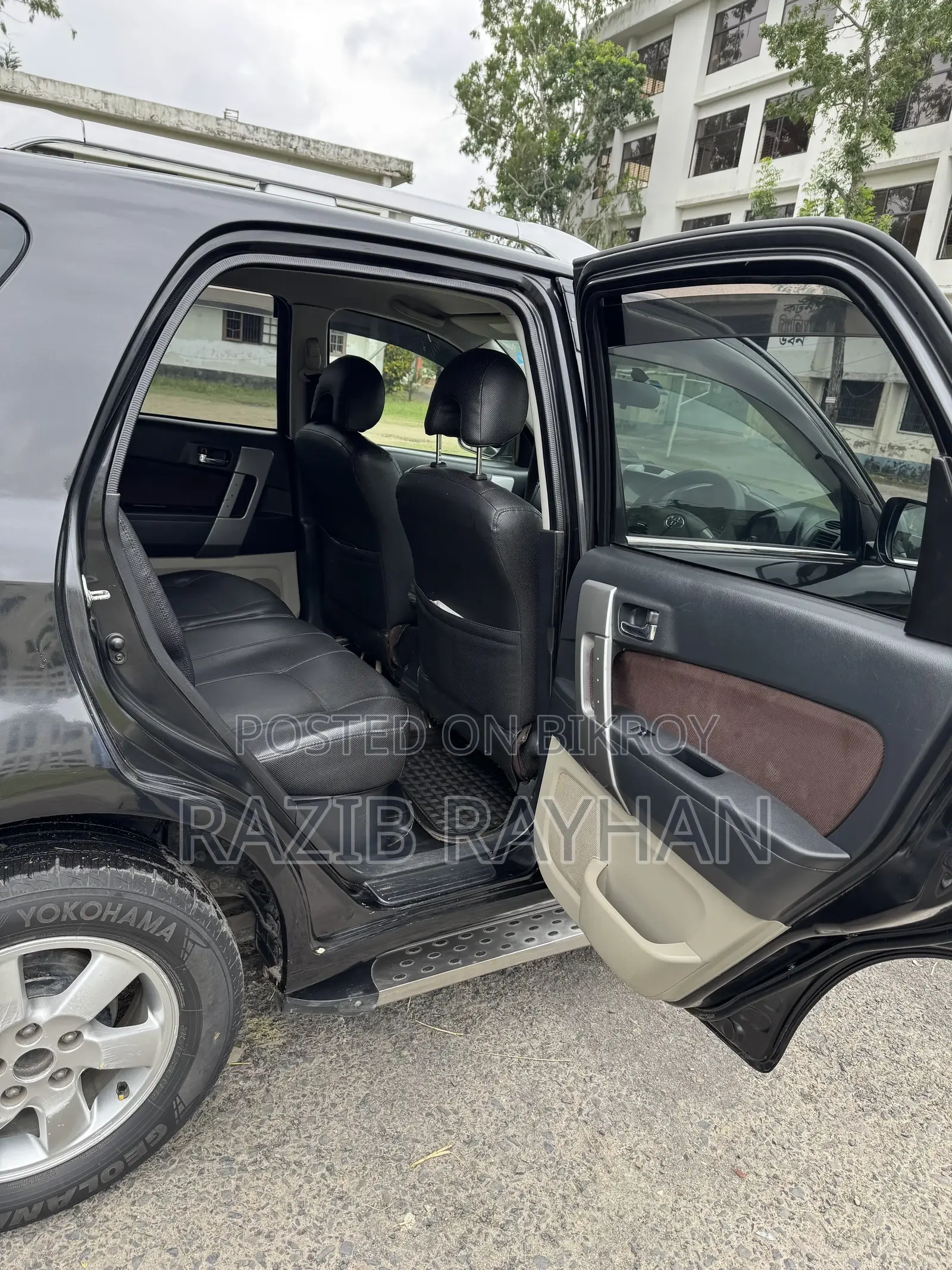 Toyota Rush 1.5 AWD 2011 Black