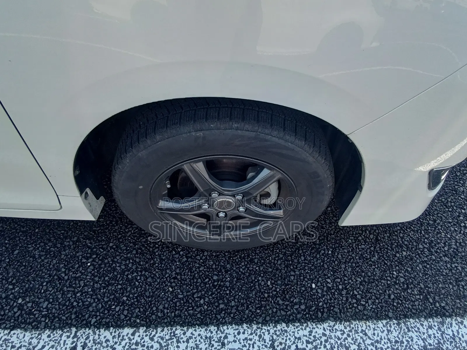 Toyota Noah 2021 Pearl