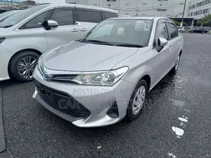 Toyota Axio 2021 Silver