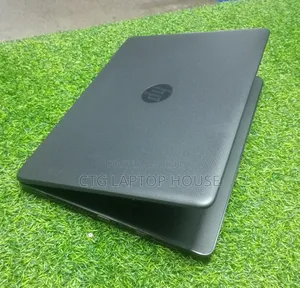 Laptop HP 4GB AMD HDD+SSD 128GB