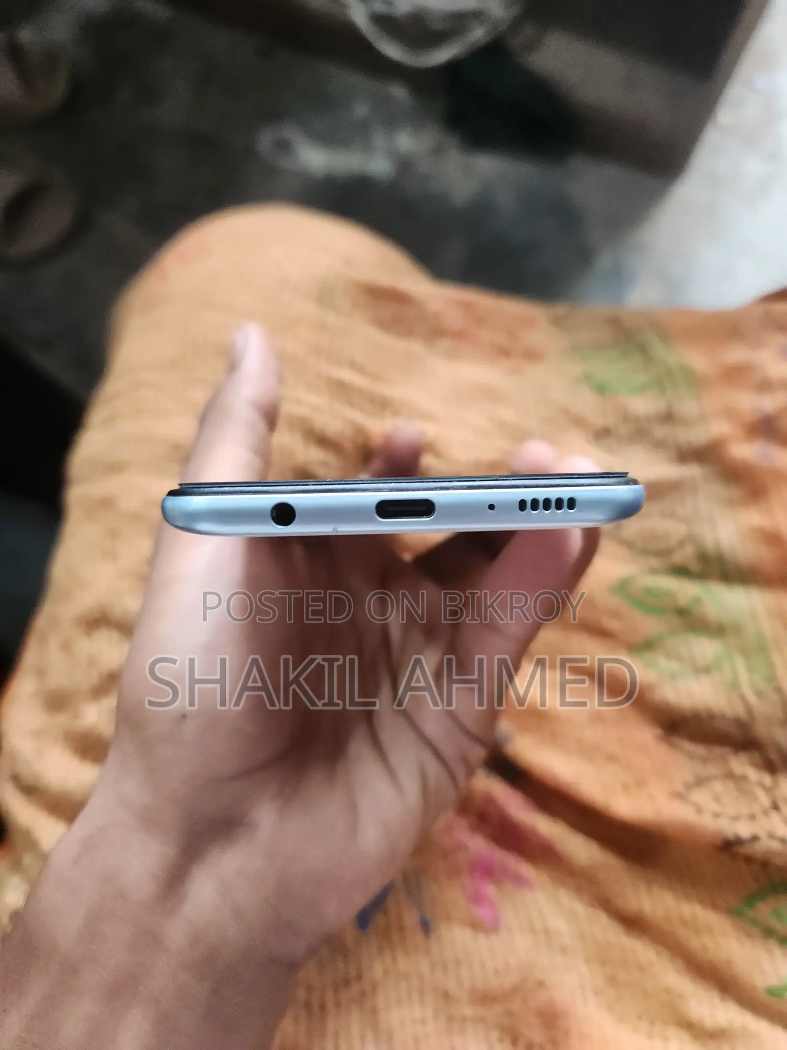 Samsung Galaxy A50 64 GB White