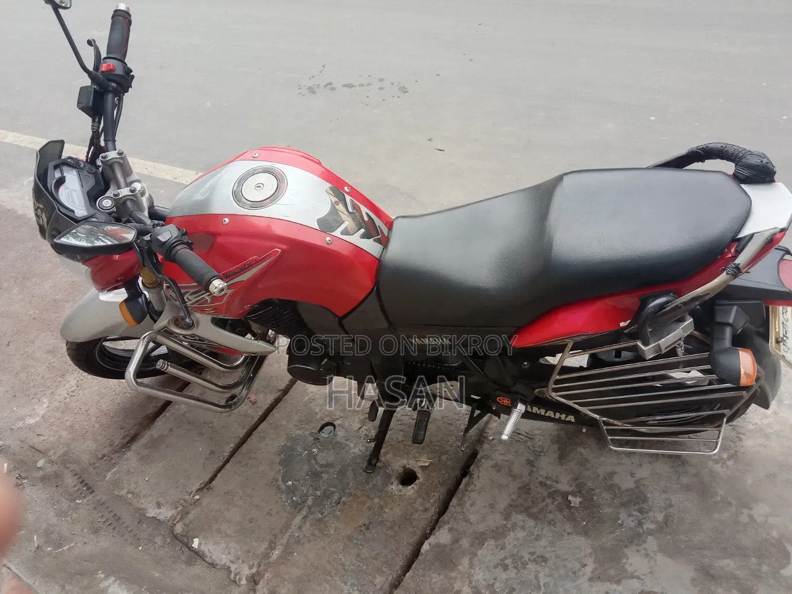 Yamaha FZ 2016 Red