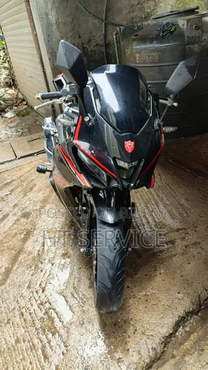 ট্যারো জিপি ১ স্পোর্ট ২০১৯ কালো