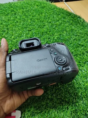 বিশেষ অফার Canon 80d Body Super Fresh Condition! মাত্র ৩২,০০০ টাকায়