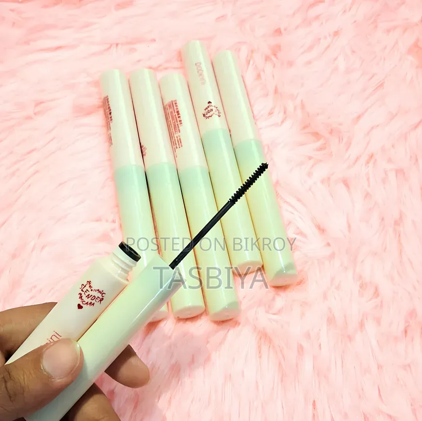 Bobeini Ultra Fine Brush Mascara