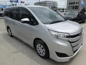 Toyota Noah 2020 Silver