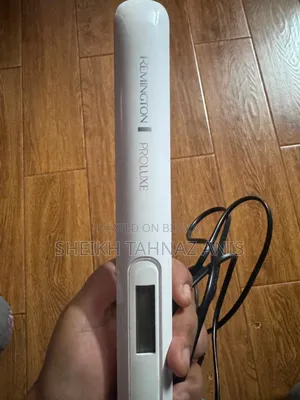 Remington Proluxe Hair Straightener