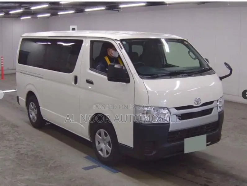 Toyota HiAce 2023 White