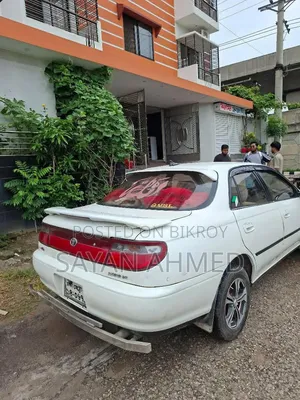 টয়োটা কারিনা ১৯৯৪ সাদা