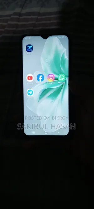 Samsung Galaxy M10 32 GB
