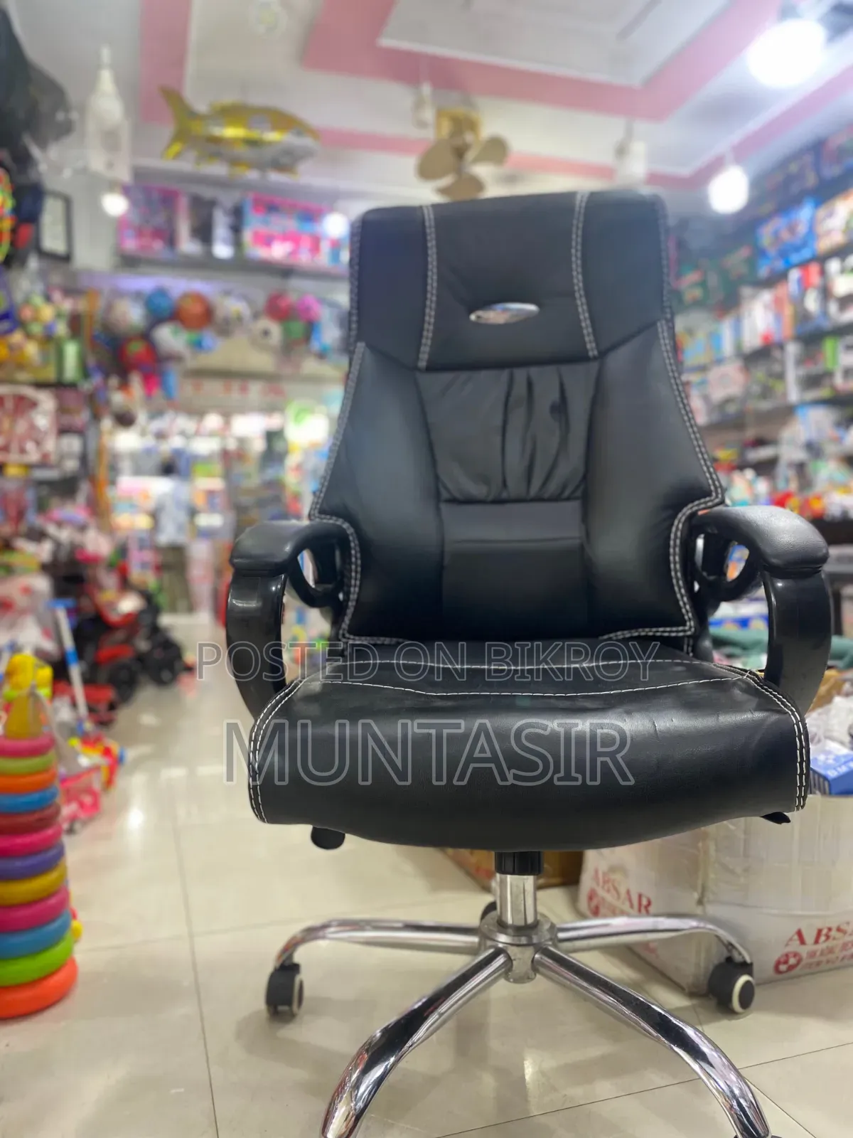 Mega Boss Chair . At Very Low Price