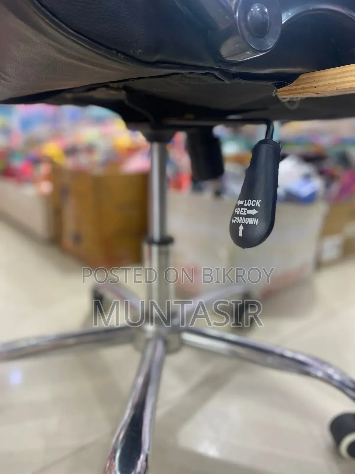 Mega Boss Chair . At Very Low Price
