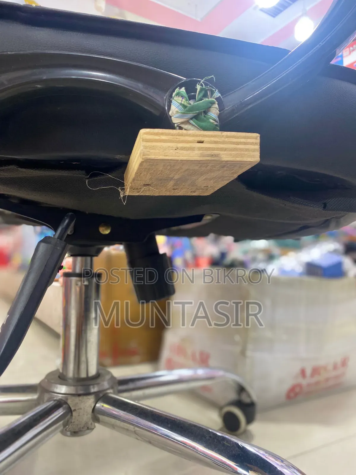 Mega Boss Chair . At Very Low Price