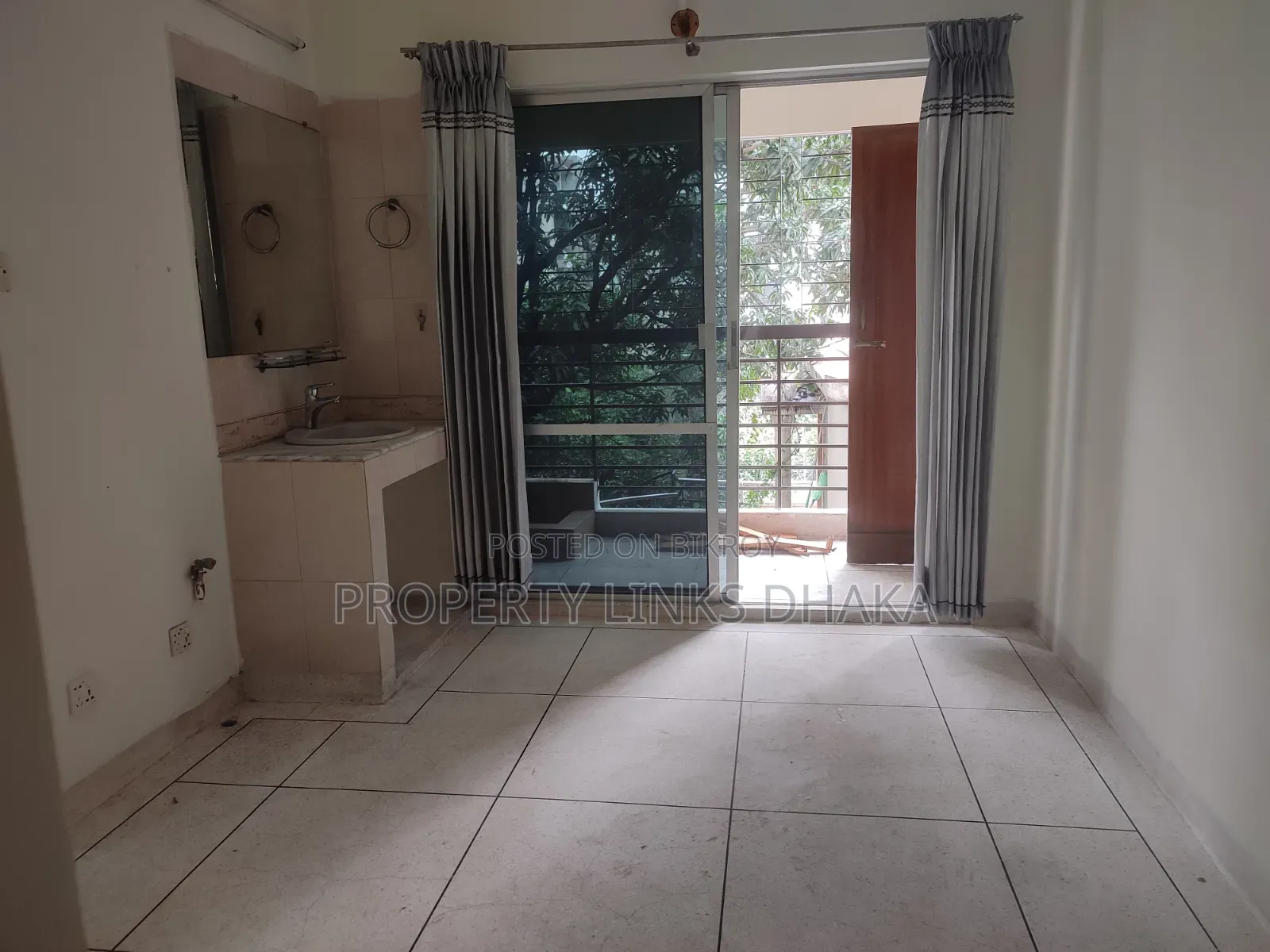 3bdrm Apartment in Baridhara for Rent