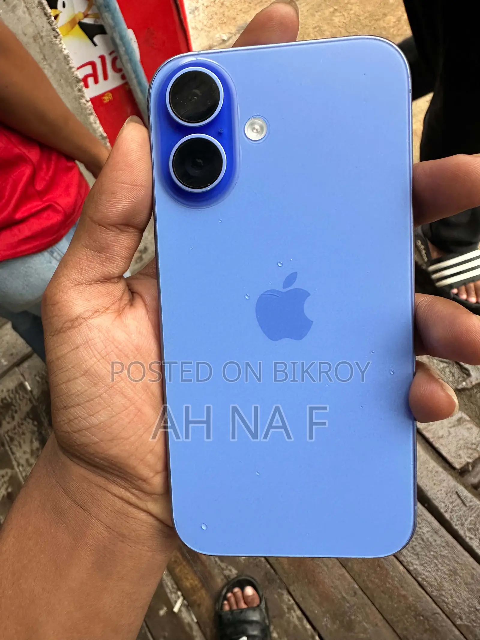 New Apple iPhone 16 128 GB Blue