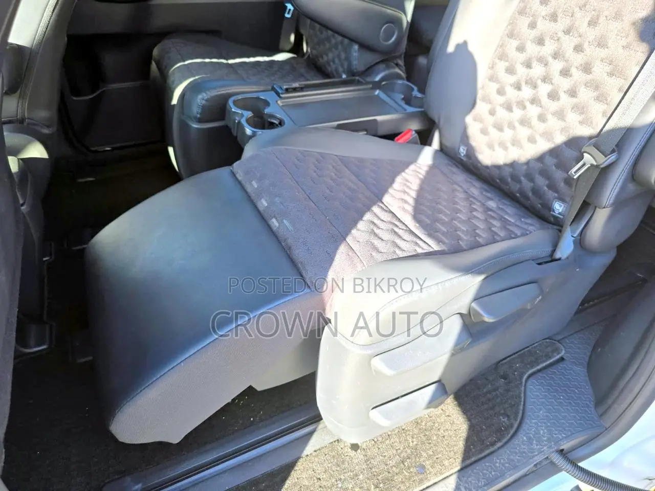 Toyota Voxy 2023 Pearl