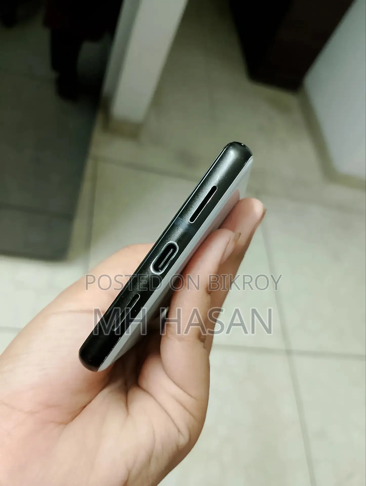 গুগল পিক্সেল ৬ ২৫৬ জিবি সাদা