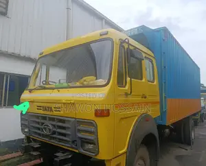 Tata 1615 Covered Van