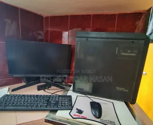 Desktop Computer 4GB Intel Core I3 HDD+SSD 1T
