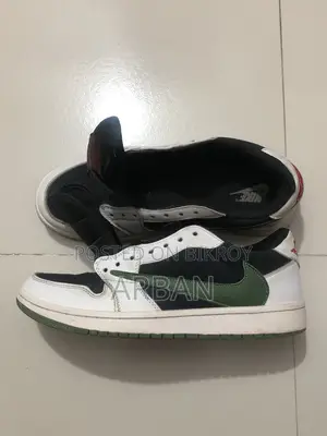 Travis Scott Mocha Jordan 1 Olive