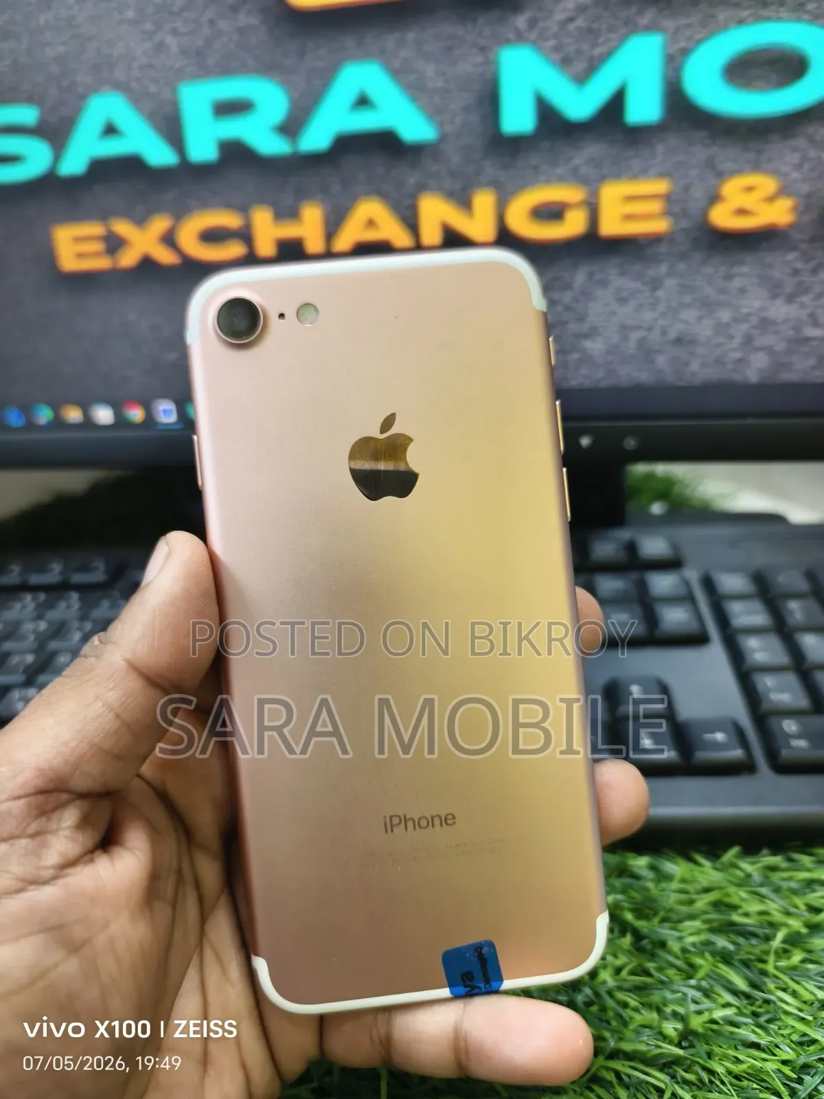 Apple iPhone 7 128 GB Gold