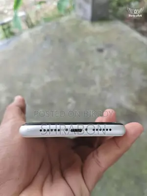 Apple iPhone 11 128 GB White