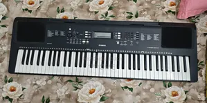Yamaha Ew300 Portable Keyboard With Stand