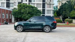 Land Rover Discovery HSE Diesel 4x4 2017 Green