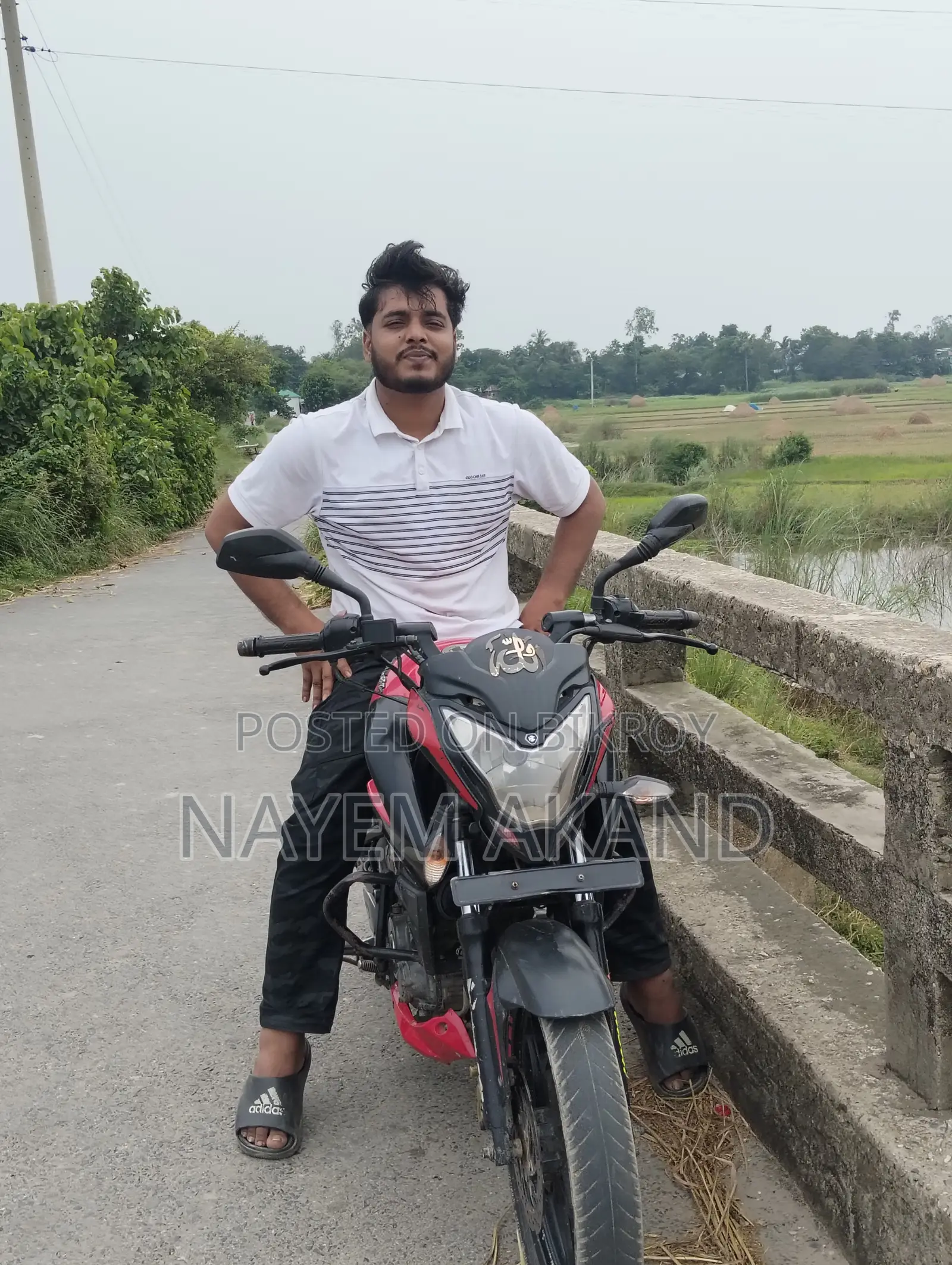 বাজাজ পালসার এনএস ১৬০ ২০২১ রেড