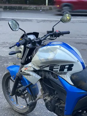 Suzuki Gixxer Monotone 2017 White