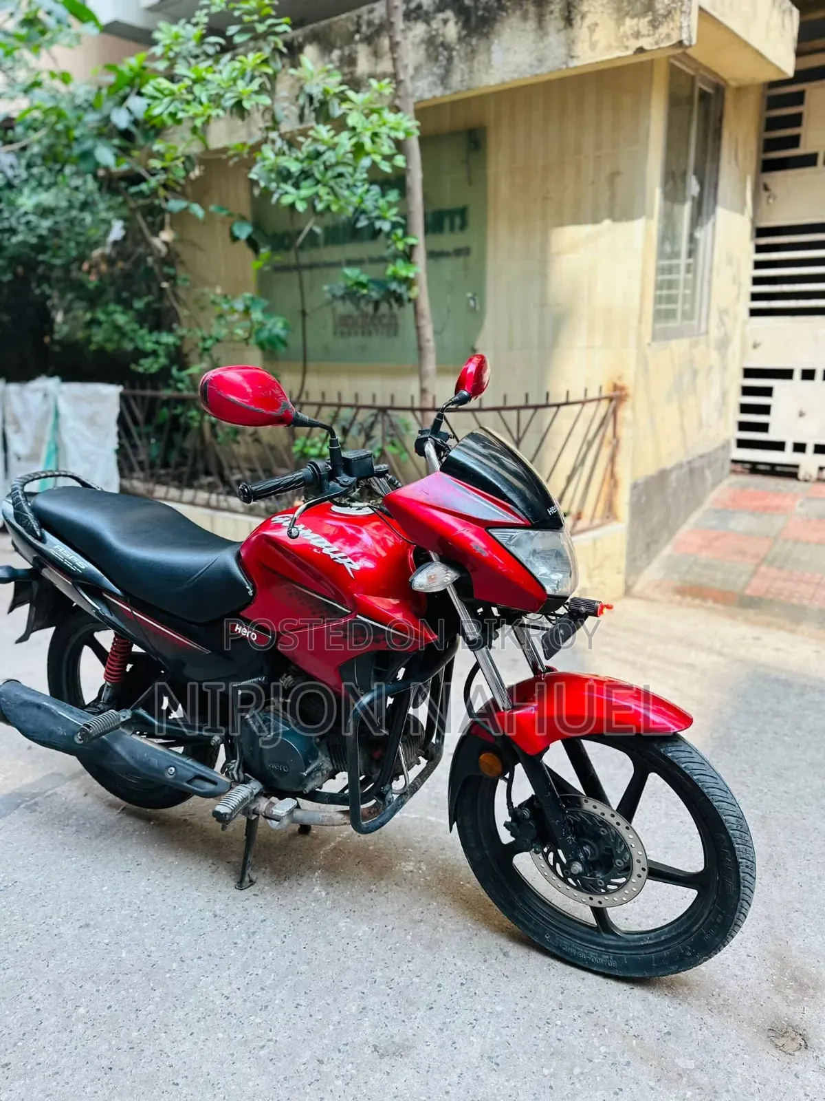 Hero Glamour 2021 Red