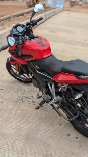 Bajaj Pulsar 150 2016 Red