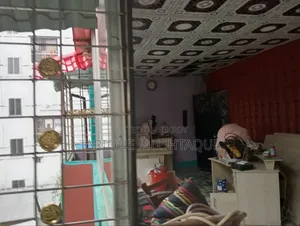 1-bedroom Duplex in 60 Feet Road for Rent