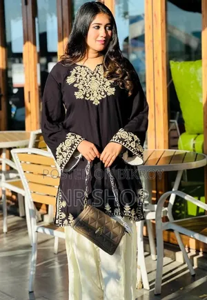 Kalo Kanti Two Piece