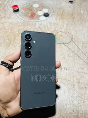 স্যামসাং গ্যালাক্সি এস২৪ এফই ২৫৬ জিবি ব্ল্যাক