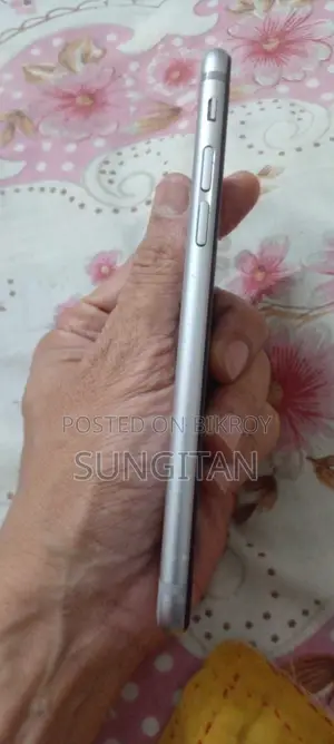 Apple iPhone 6s 32 GB Silver