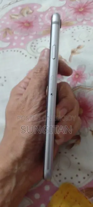 Apple iPhone 6s 32 GB Silver