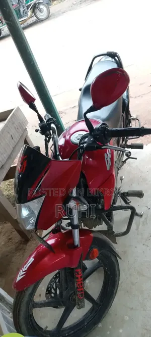 হিরো গ্ল্যামার ২০২১ লাল