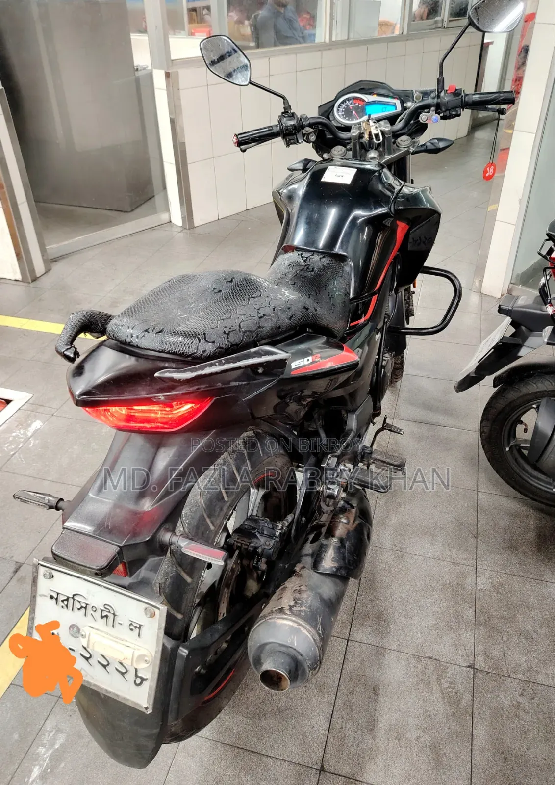 Hero Hunk 150R Dual Disc ABS 2022 Black
