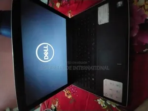 Laptop Dell Inspiron 15 4GB Intel Core i3 HDD+SSD 1T