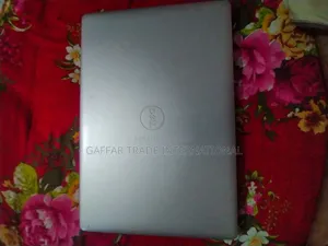 Laptop Dell Inspiron 15 4GB Intel Core i3 HDD+SSD 1T