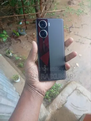 Vivo V29 5G 128 GB Red