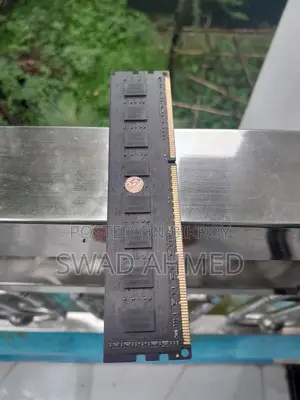 ৪ জিবি ডিডিআর৩ র‍্যাম (এডাটা, স্টিকার সরানো)