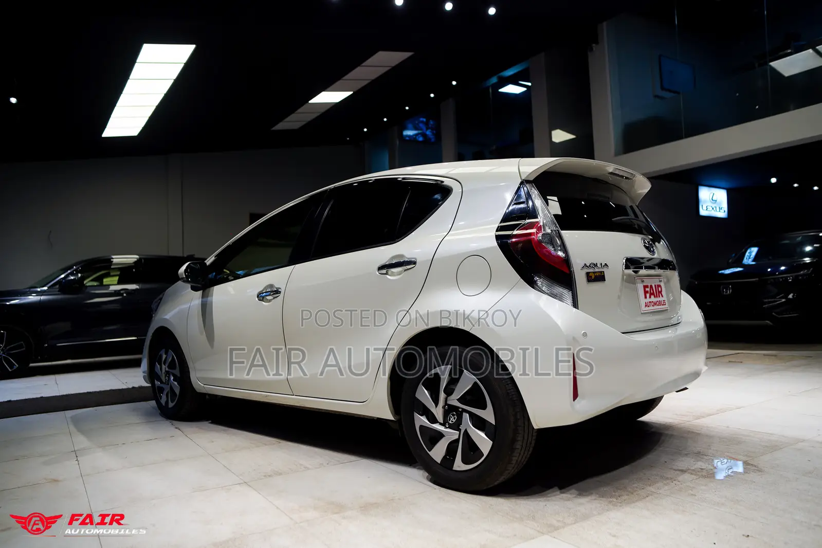 Toyota Aqua 2021 Pearl