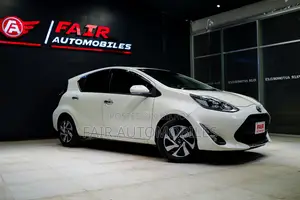 Toyota Aqua 2021 Pearl