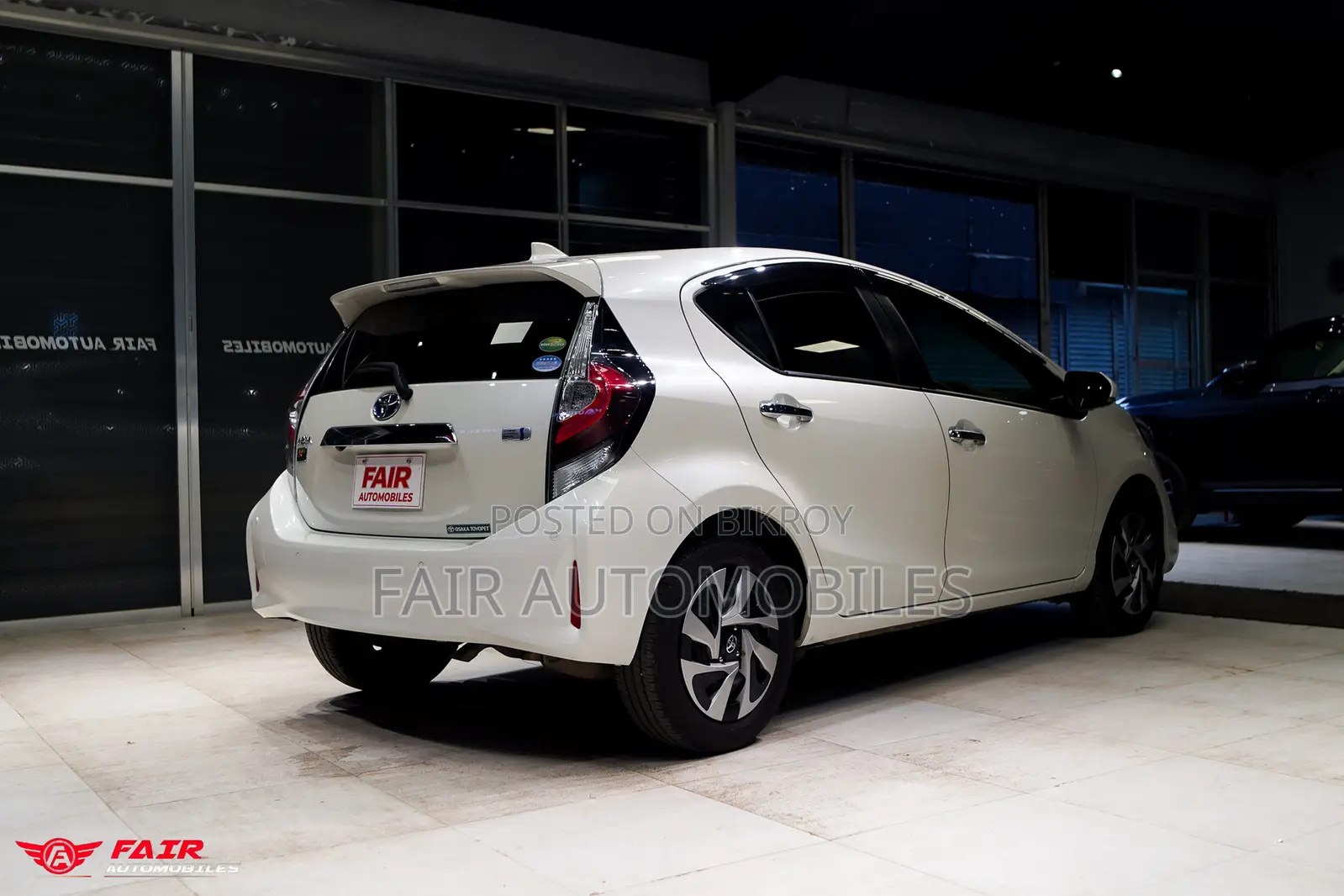 Toyota Aqua 2021 Pearl