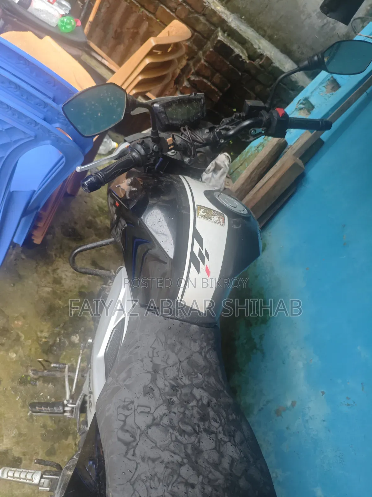 টিভিএস অ্যাপাচি ১৬০ ৪ভি ২০২২ ব্ল্যাক