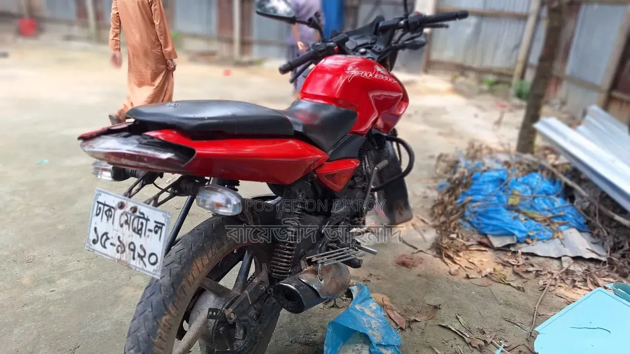 Bajaj 2017 Red
