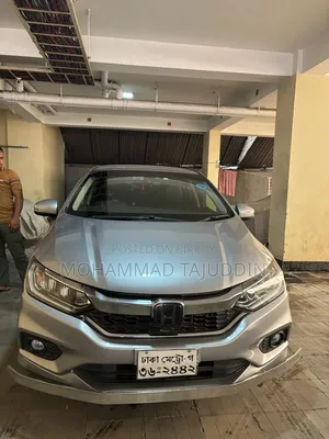 Honda Grace 2017 Silver